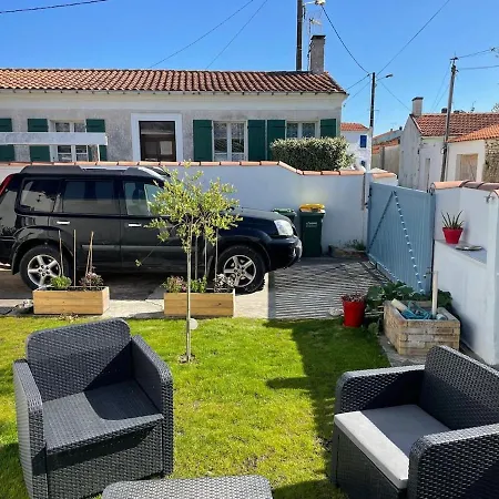 Holiday home Maison Bord De *