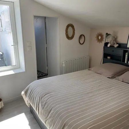Maison Bord De